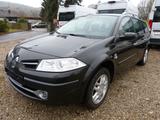 Renault Megane Grandtour Exception 1.6 16V[AHK] - Renault Megane Exception mit Benzin-Antrieb