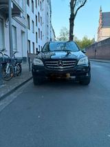 Mercedes-Benz Mercedes ml 320 - Mercedes-Benz ML 320 in Düsseldorf