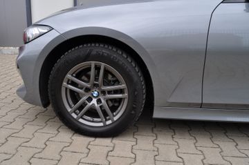 BMW 318 - 8