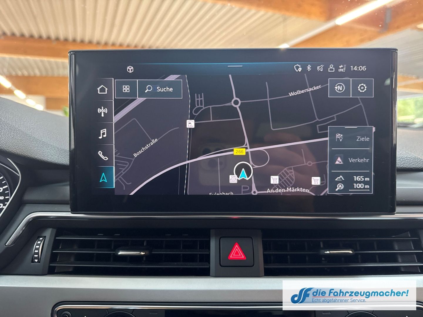 Fahrzeugabbildung Audi A4 Avant 40 TFSI advanced HUD Navi Soundsystem L