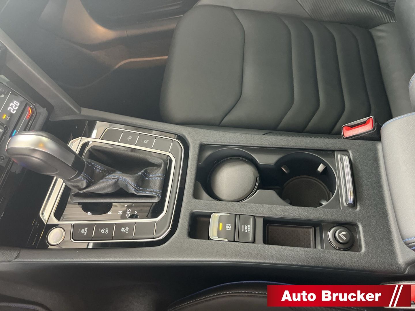Volkswagen Arteon SB R 4Motion DSG Navi LED Pano 3-Zonen-Kl foto 12
