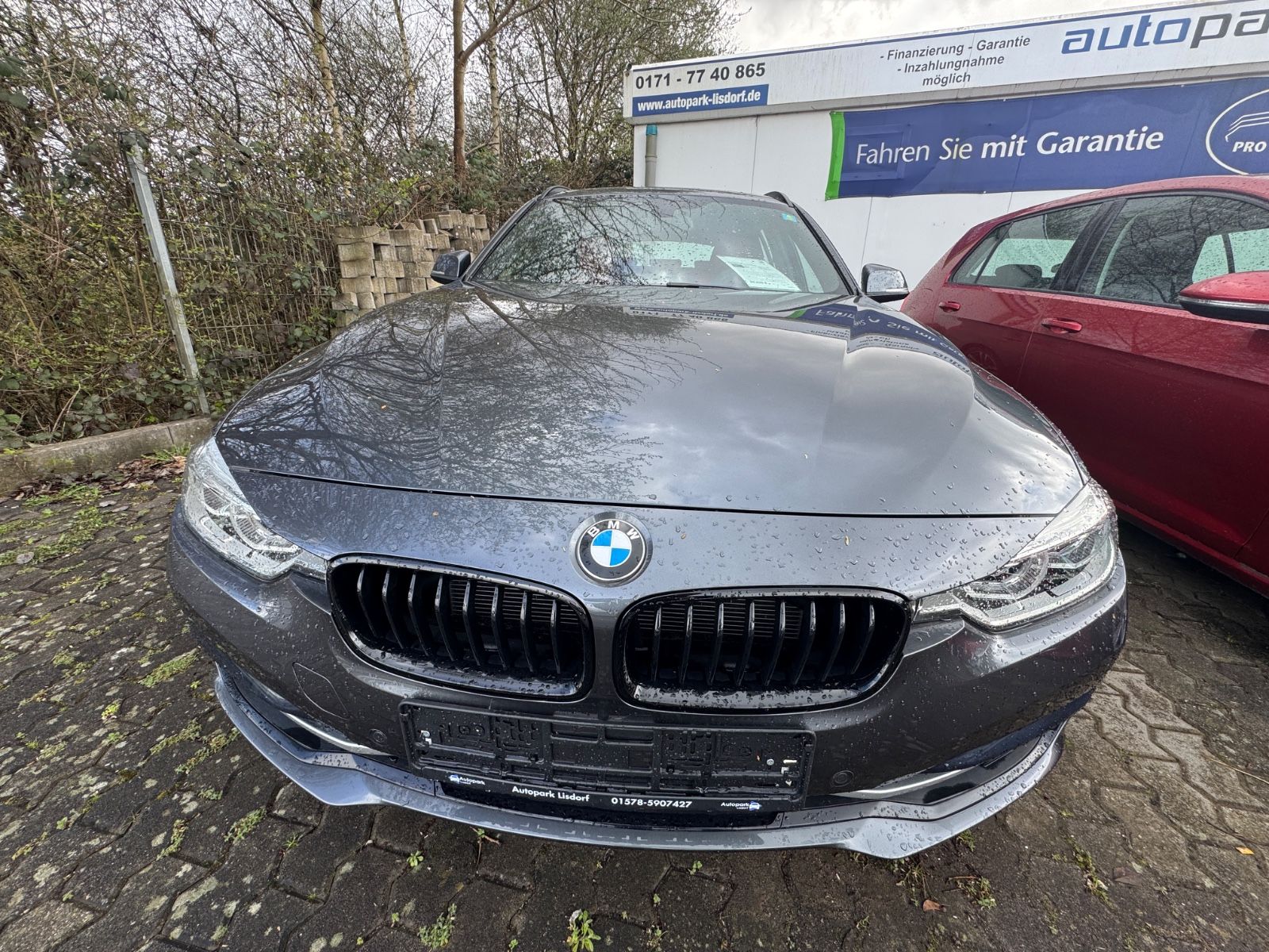 Fahrzeugabbildung BMW 330 xDrive Sport Line Panorama+HUD+erst 37500km