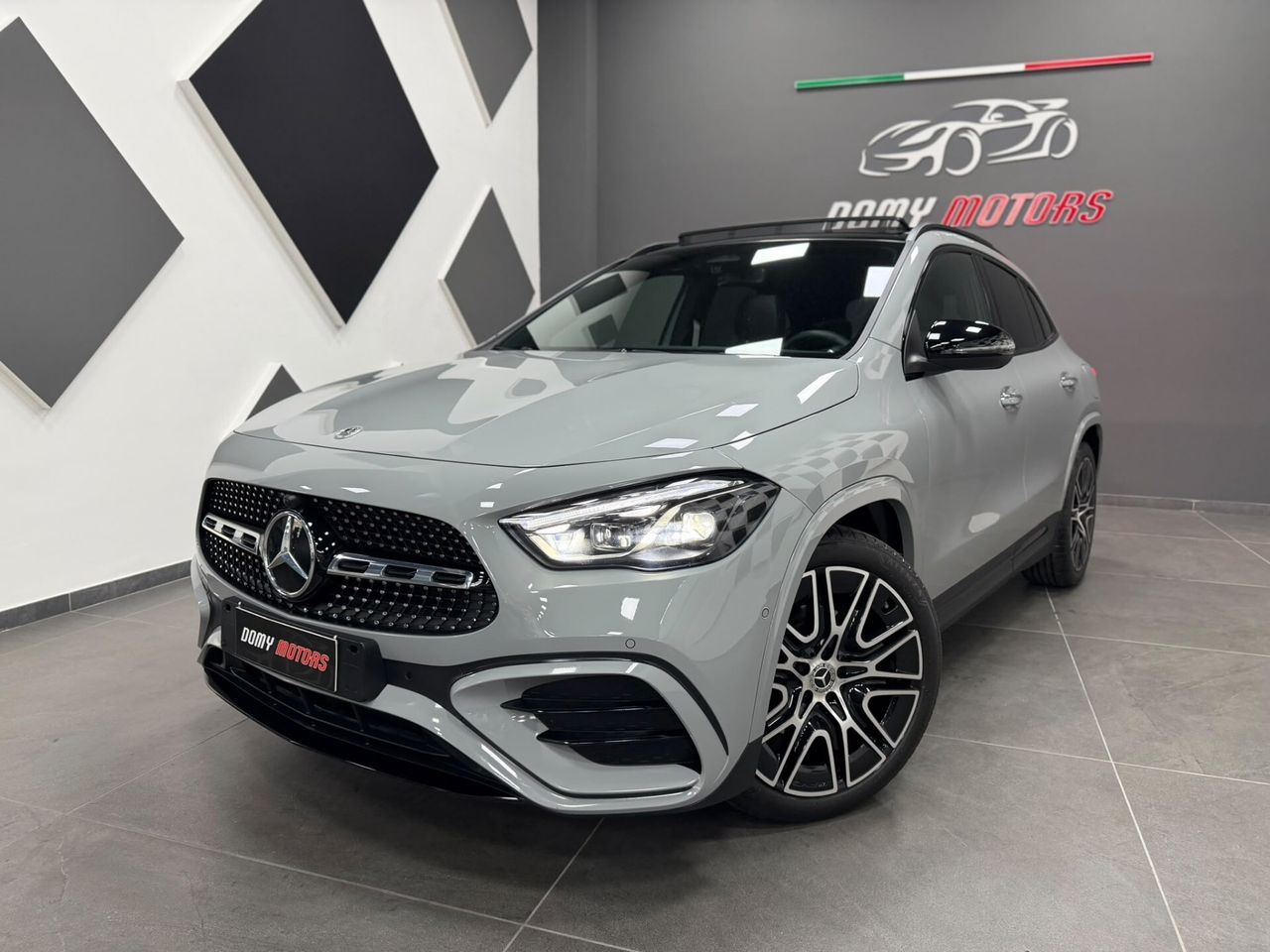 Mercedes-Benz Mercedes-benz GLA 200 d Automatic 4Matic AMG Lin imagem 3