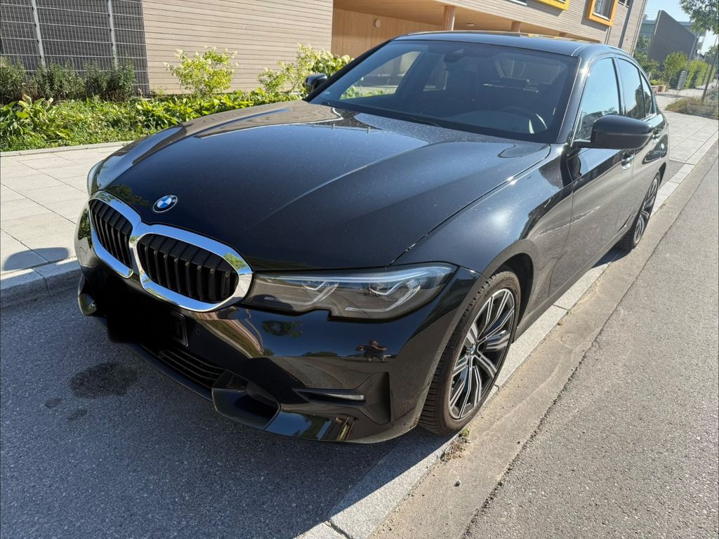 Image of BMW 320
