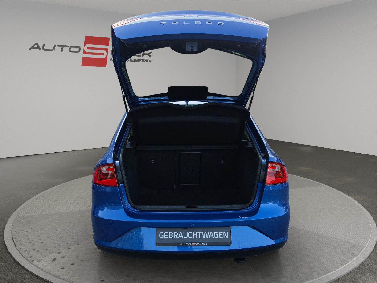 Fahrzeugabbildung SEAT Toledo Style TÜV SERVICE NEU