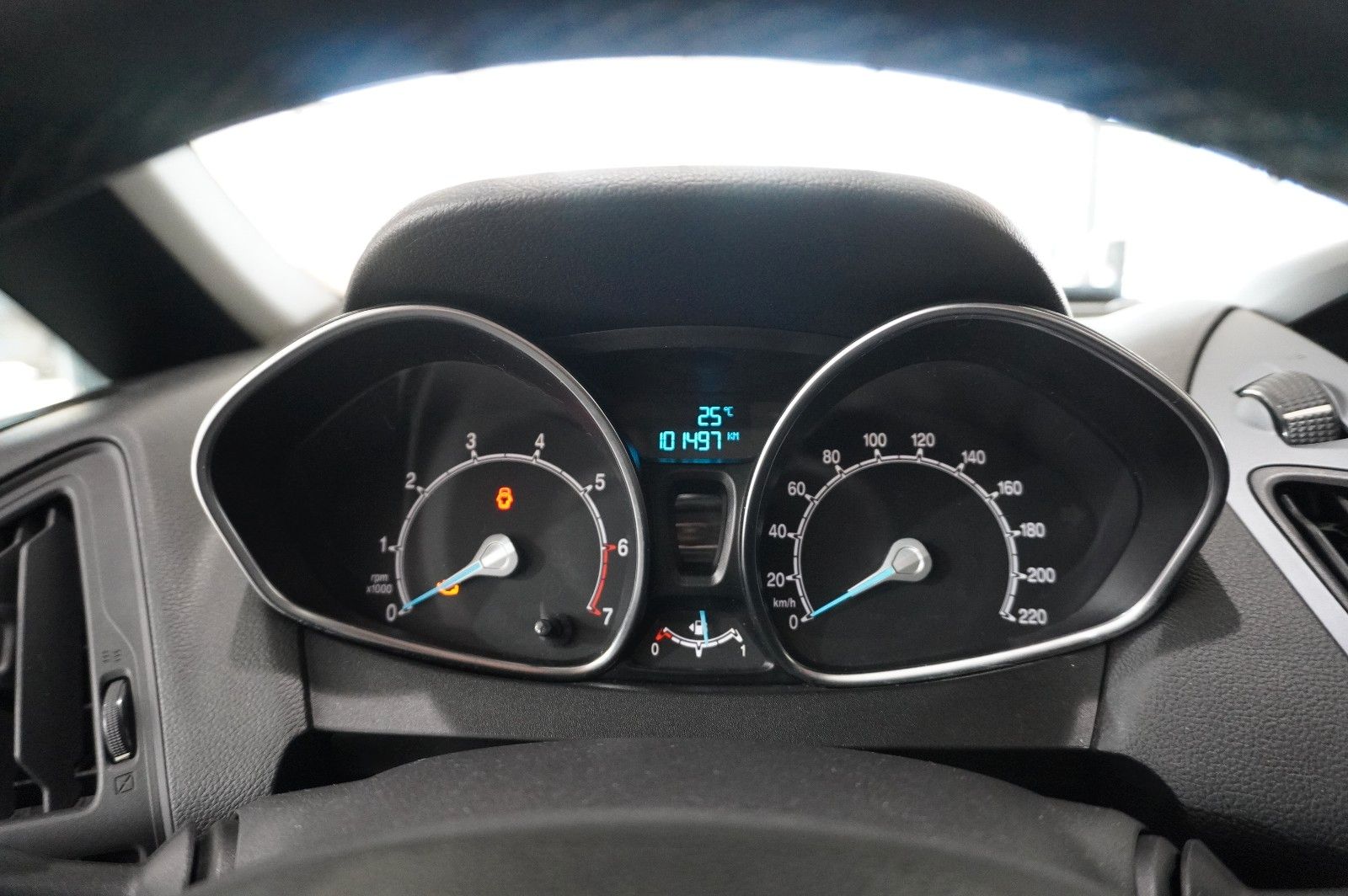 Fahrzeugabbildung Ford B-Max 1.0 TREND KLIMA/PDC/NEBEL/USB/AHK