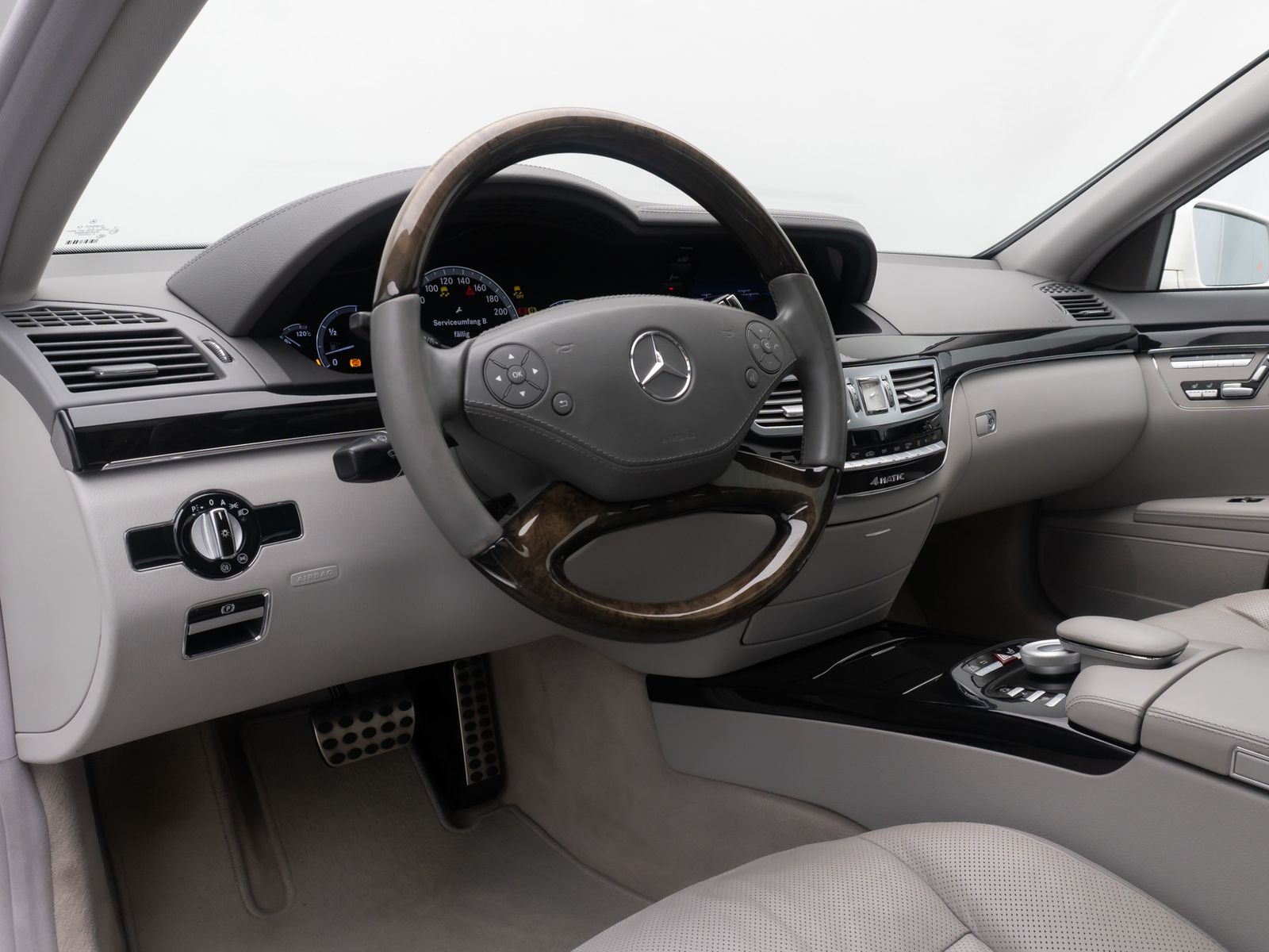 Fahrzeugabbildung Mercedes-Benz S 500 4MATIC AMG-Line Kamera Massage HiFi 19Zoll