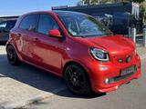 Smart forfour BRABUS*EXCLUSIVE*PANO*JLB*KAM*LED*SITZ* - Smart Gebrauchtwagen