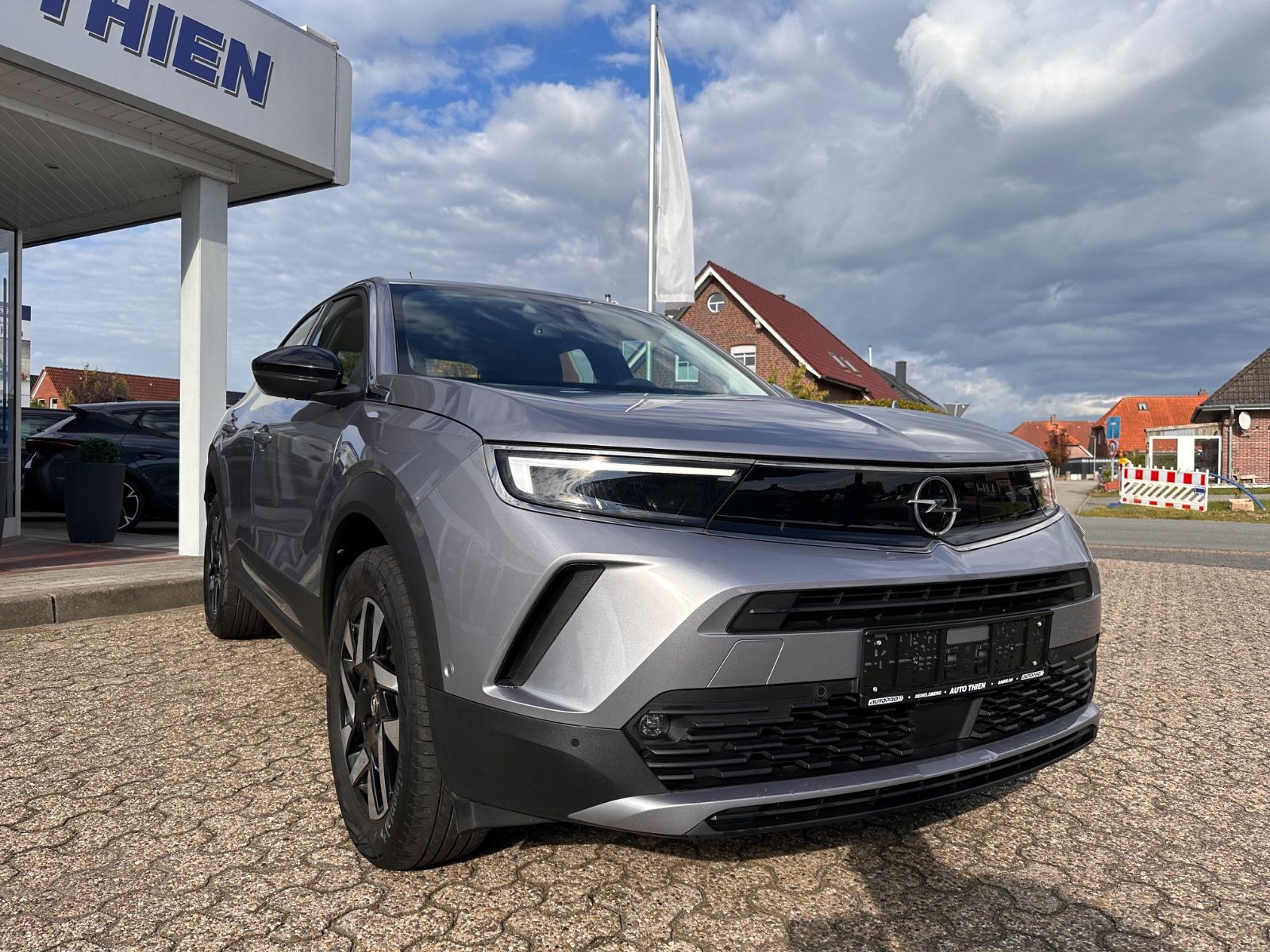 Fahrzeugabbildung Opel Mokka Business Elegance LED/PDC/APP/Kamera/Kessy