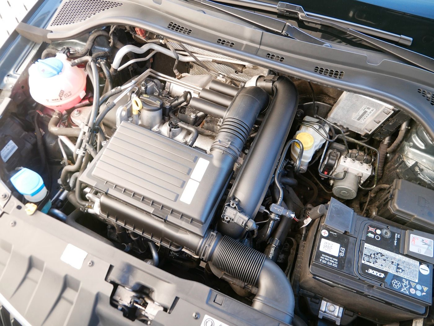 Fahrzeugabbildung SKODA Fabia Combi 1.2 TSI Joy PDC SHZ NSW Klimaautom.