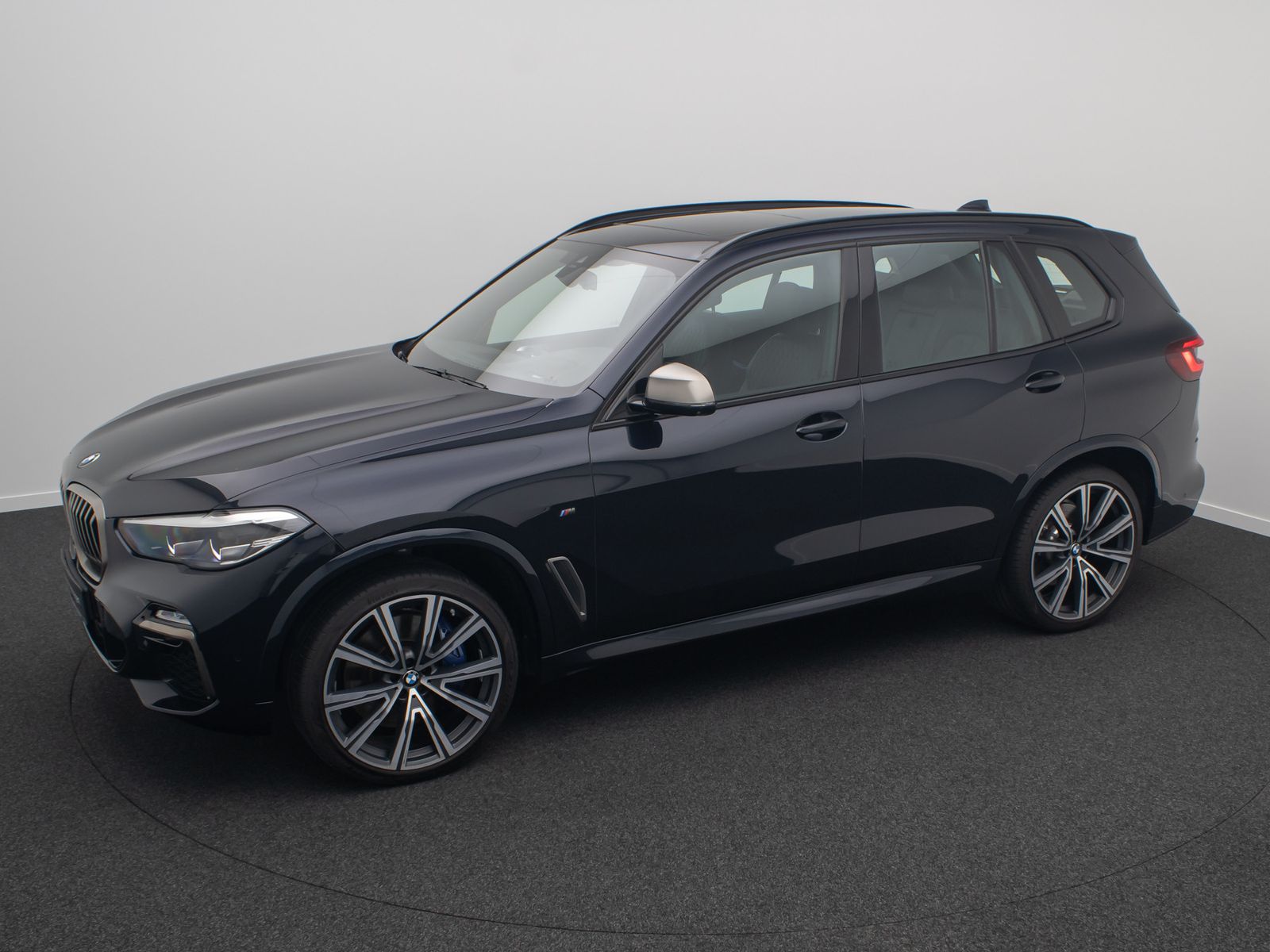 Fahrzeugabbildung BMW X5 M50i B&W Individual 360°HUD DAB Panorama Voll