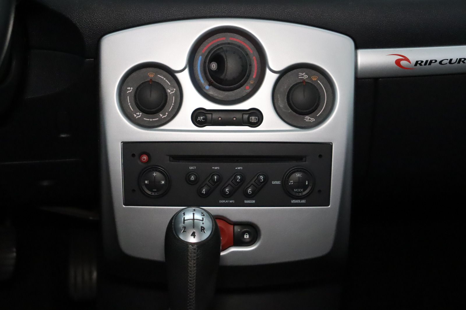 Fahrzeugabbildung Renault Clio Grandtour by Rip Curl 1.2 16V TCE