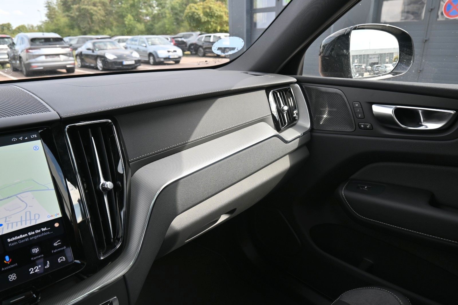Fahrzeugabbildung Volvo XC60 T8 Ultimate Black Edit.*360°*AHK*HUD*PANO*