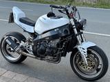Kawasaki ZX9R