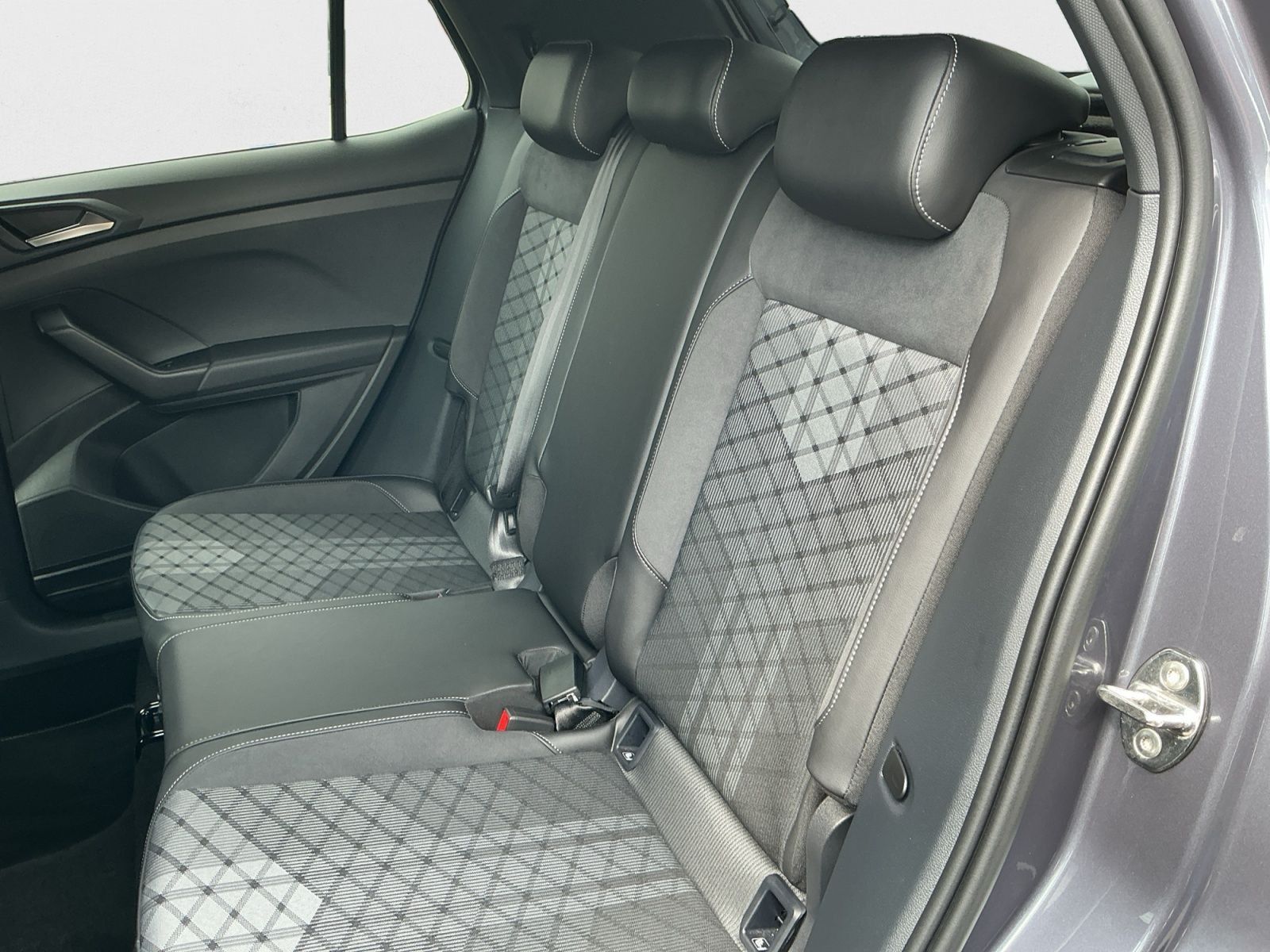 Volkswagen T-Cross - Bild 14