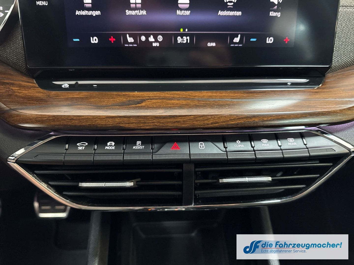 Fahrzeugabbildung SKODA Octavia Combi Scout 1.5 TSI ACT e-TEC EU6d HUD A