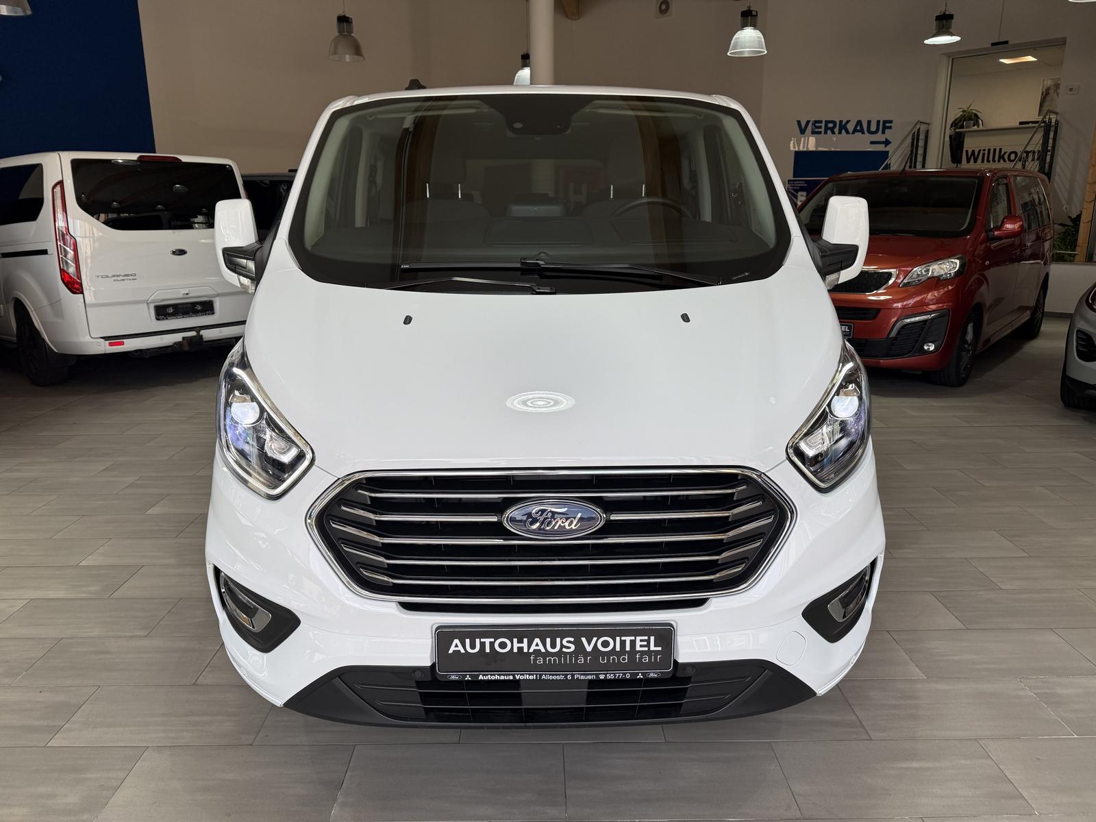 Ford Tourneo Custom Titanium L1 Bi-Xenon / Stoffsitze