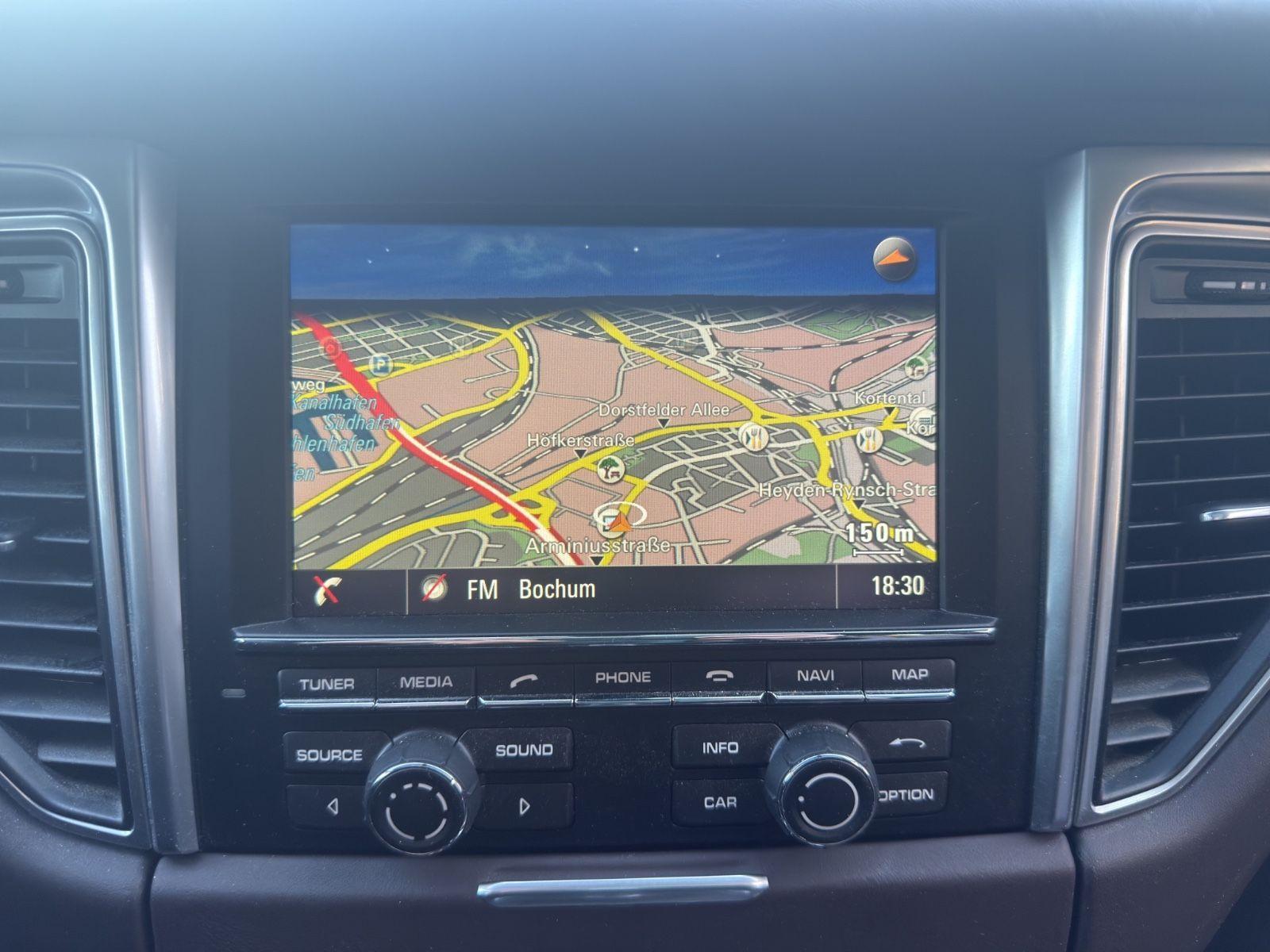 Porsche Macan S 3.0 |PANO|NAVI|SHZ|APPROVED|AHK|LM