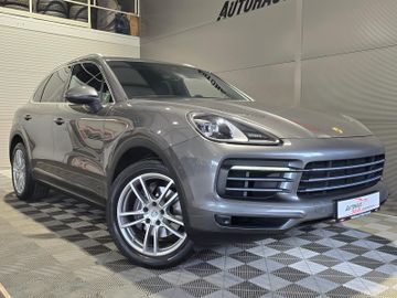 Porsche Cayenne - 1
