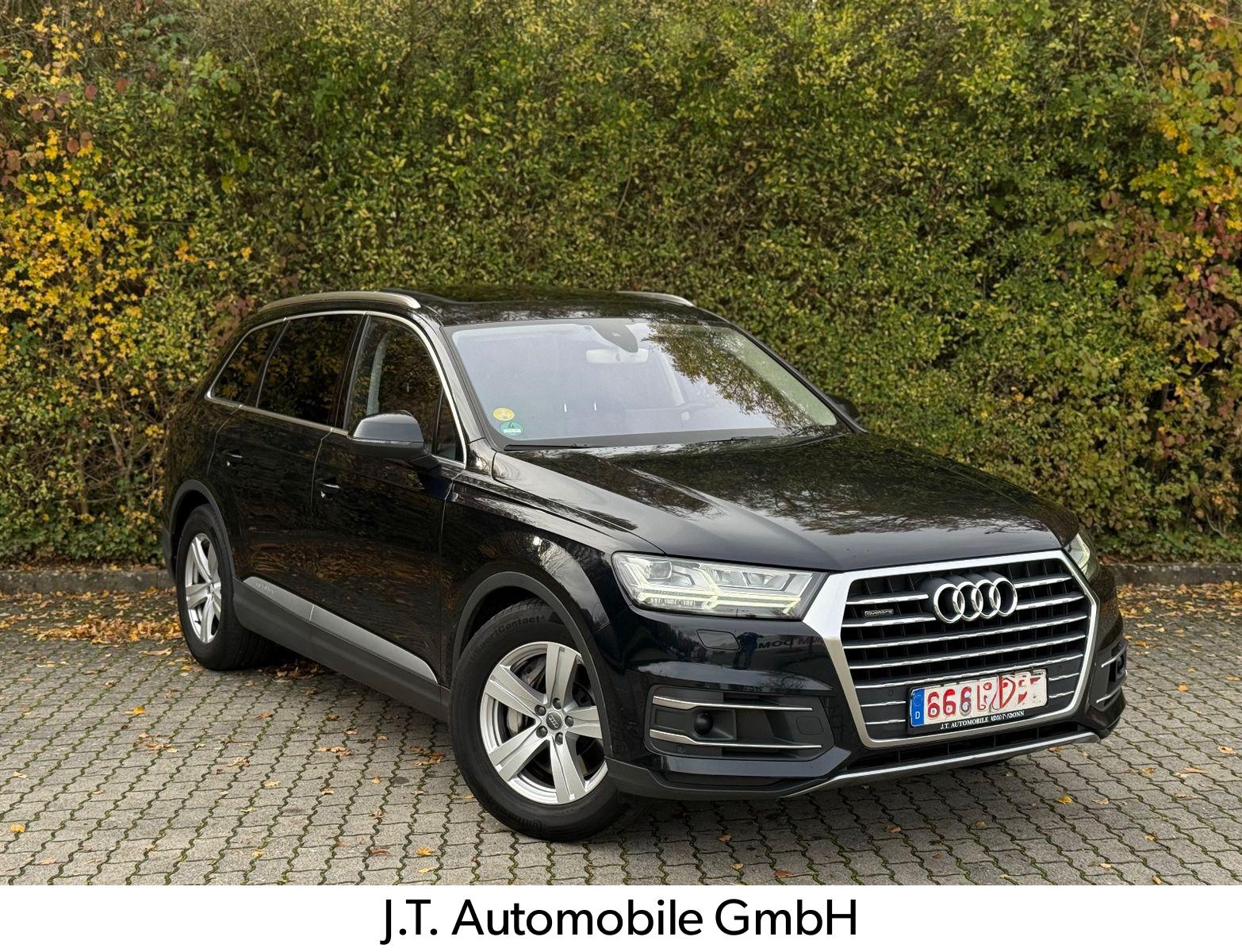 Audi Q7 3.0 TDI quattro,7-Sitzplaz,Panoram,Leder,Matr