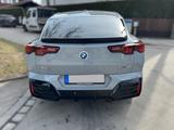 BMW iX2 xDrive30 - BMW iX2 mit Anhängerkupplung