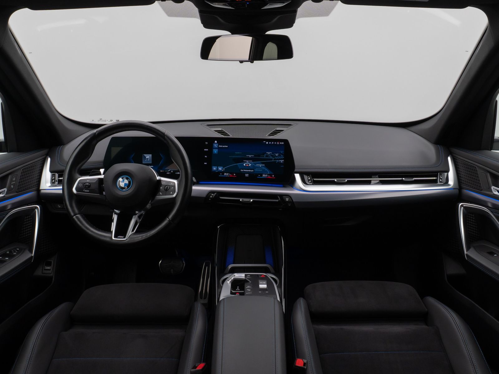 Fahrzeugabbildung BMW iX1 xD30 M Sport Kamera DAB Komfort Fernlichtass
