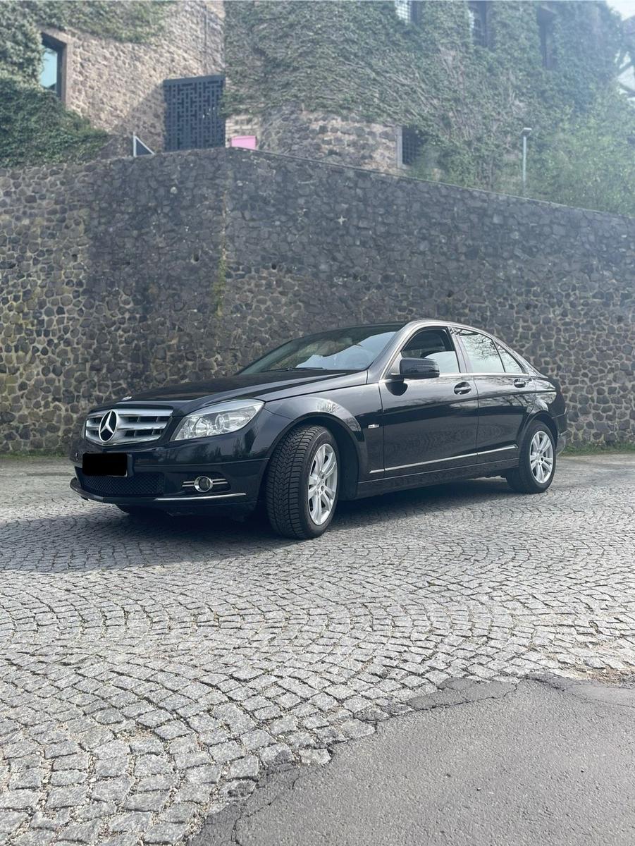 Mercedes-Benz C 180