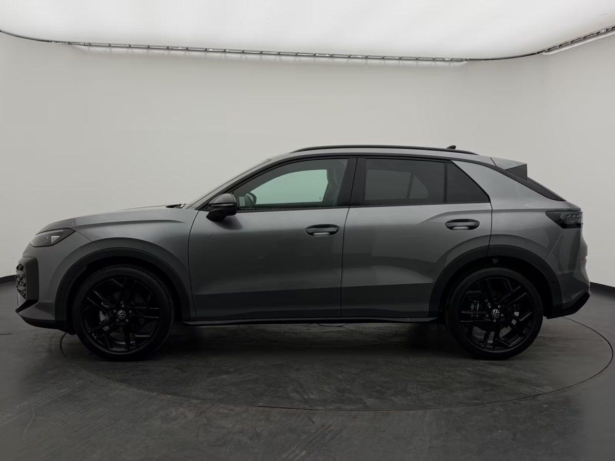 Volkswagen T-Roc 1.5 eTSI DSG R-Line +ASSISTENZ+360CAM+HUD+