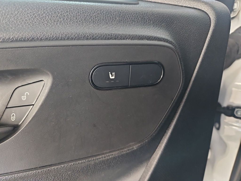 Fahrzeugabbildung Mercedes-Benz Sprinter 317 Kasten L2H2 360°Schwingsitz SHZ EDW