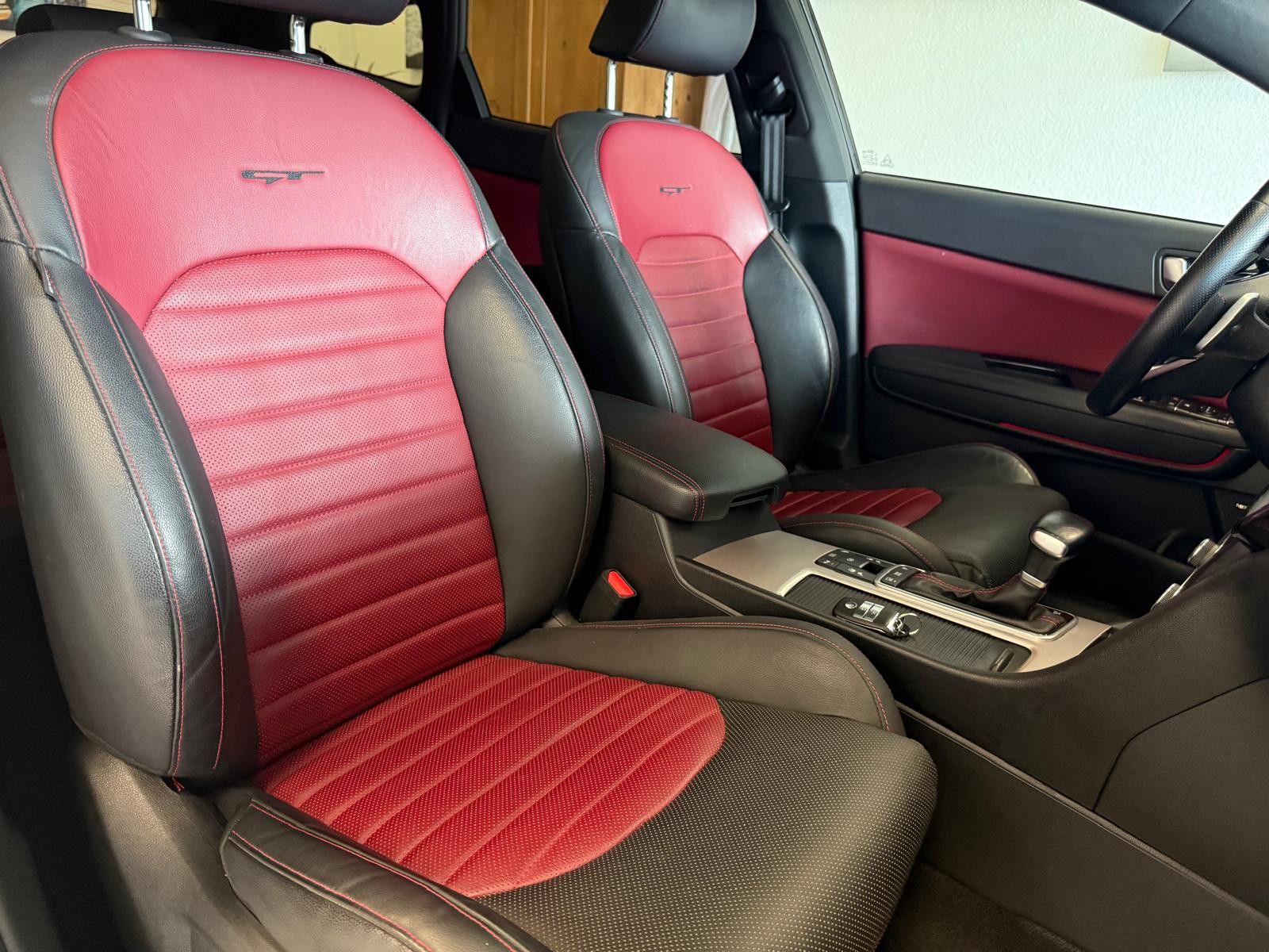 Fahrzeugabbildung Kia Optima Sportswagon GT /SCHECKHEFT/SPORTABGAS