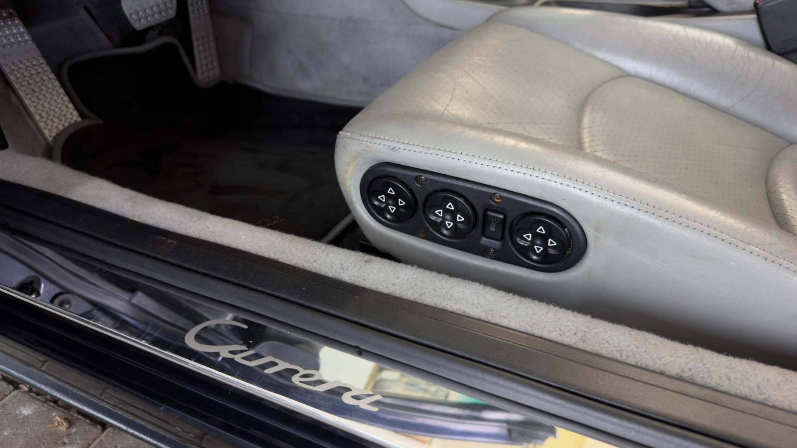Porsche 993 Carrera Cabriolet Deutsch Unikat