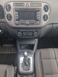 Volkswagen Golf - 8