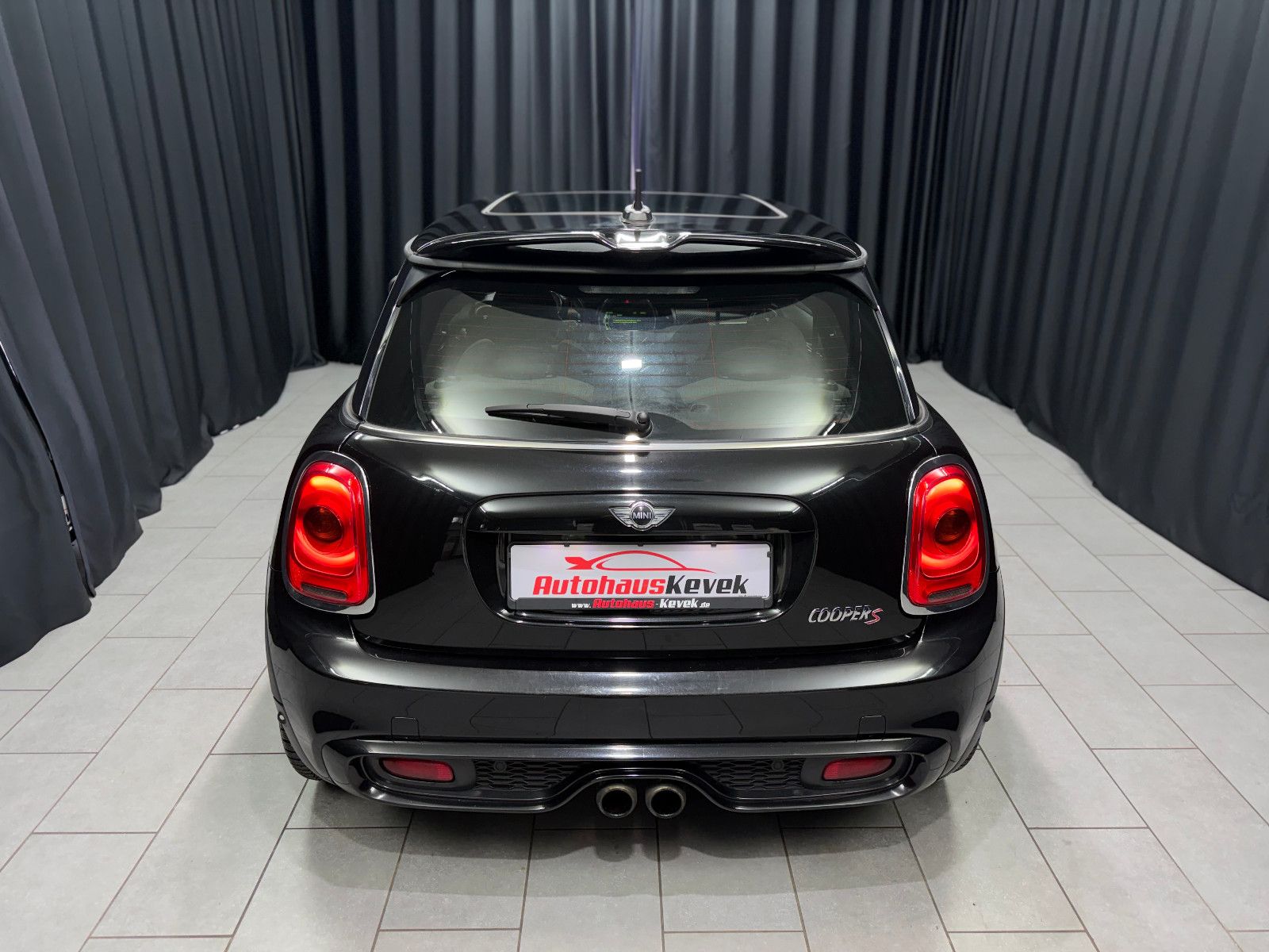 Fahrzeugabbildung MINI MINI Cooper S |1.HAND|AUTOMATIK|PANO