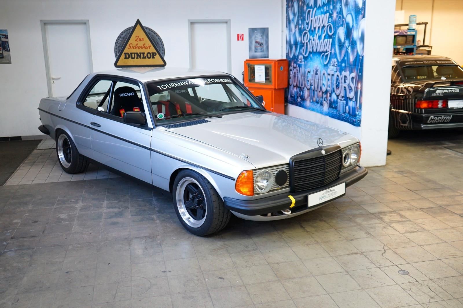 Mercedes-Benz C123 Rennwagen Tracktool Neuaufbau auf Rohka