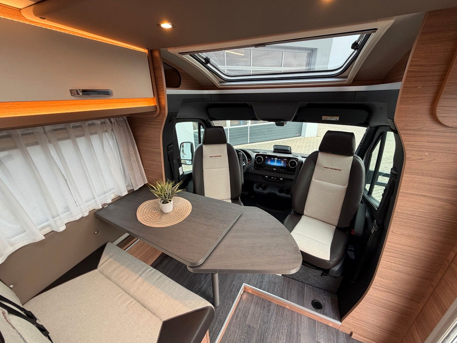 Fahrzeugabbildung Weinsberg CaraCompact 640 MEG Mercedes Sprinter