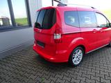 Ford Tourneo Courier Titanium - rote Ford Tourneo Courier