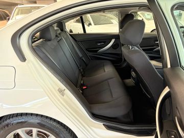 BMW 320 - 12