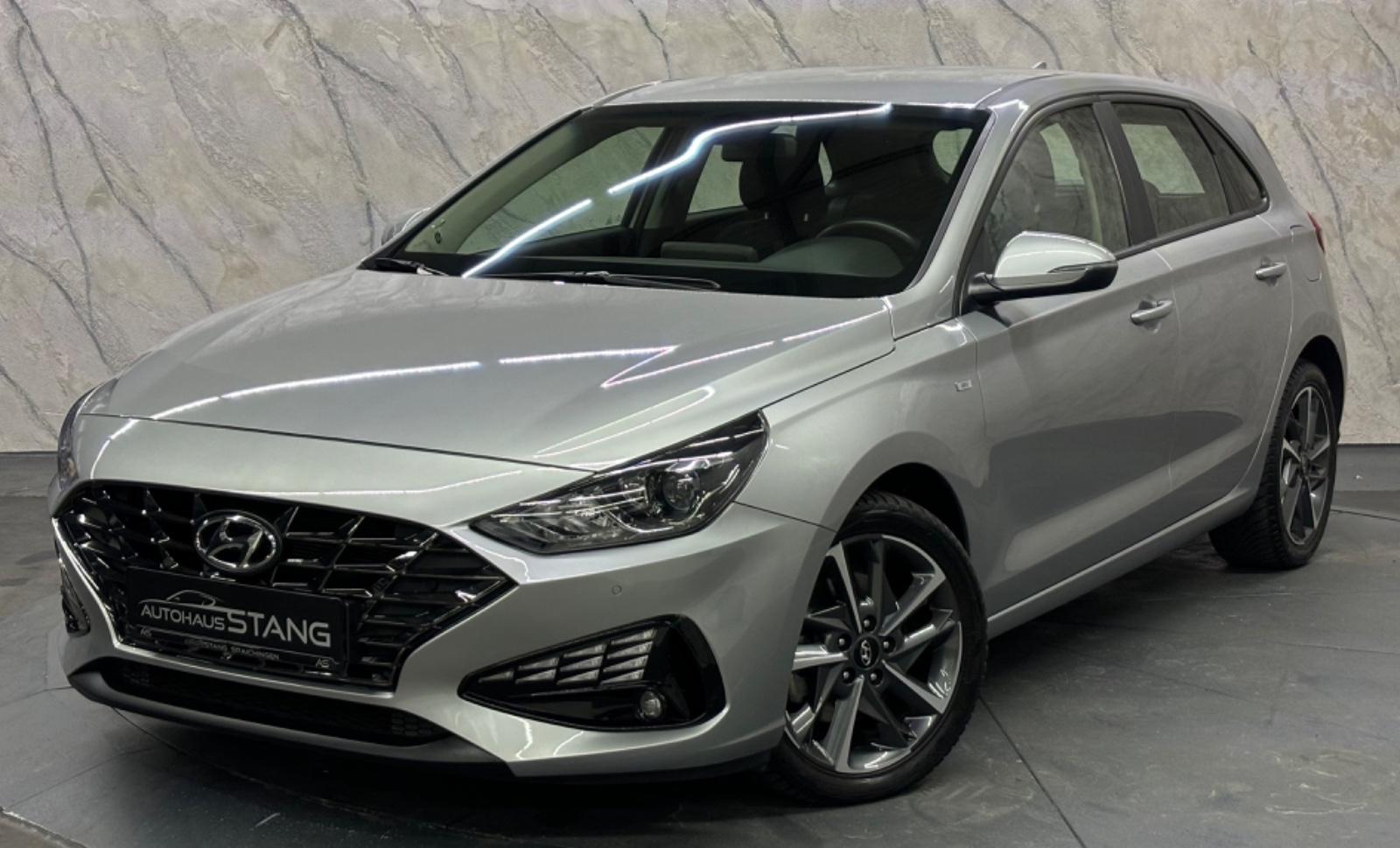 Hyundai i30 Trend Mild-Hybrid+Navi+1.Hand+MwSt.