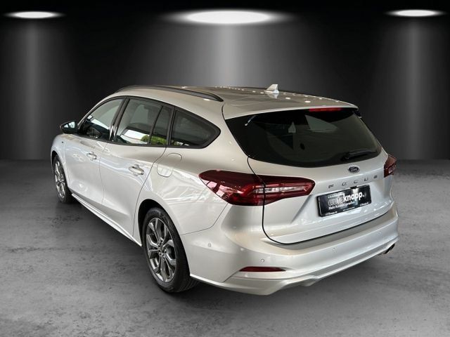 Fahrzeugabbildung Ford Focus Turnier ST Navi LED Dyn. Kurvenlicht ACC A