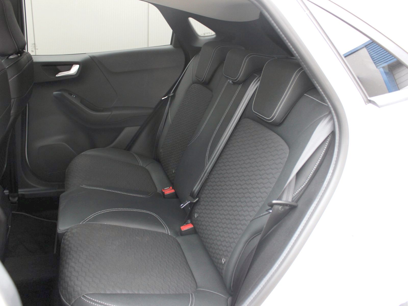 Fahrzeugabbildung Ford Puma Titanium X 1,0 EcoBoost Mild Hybrid