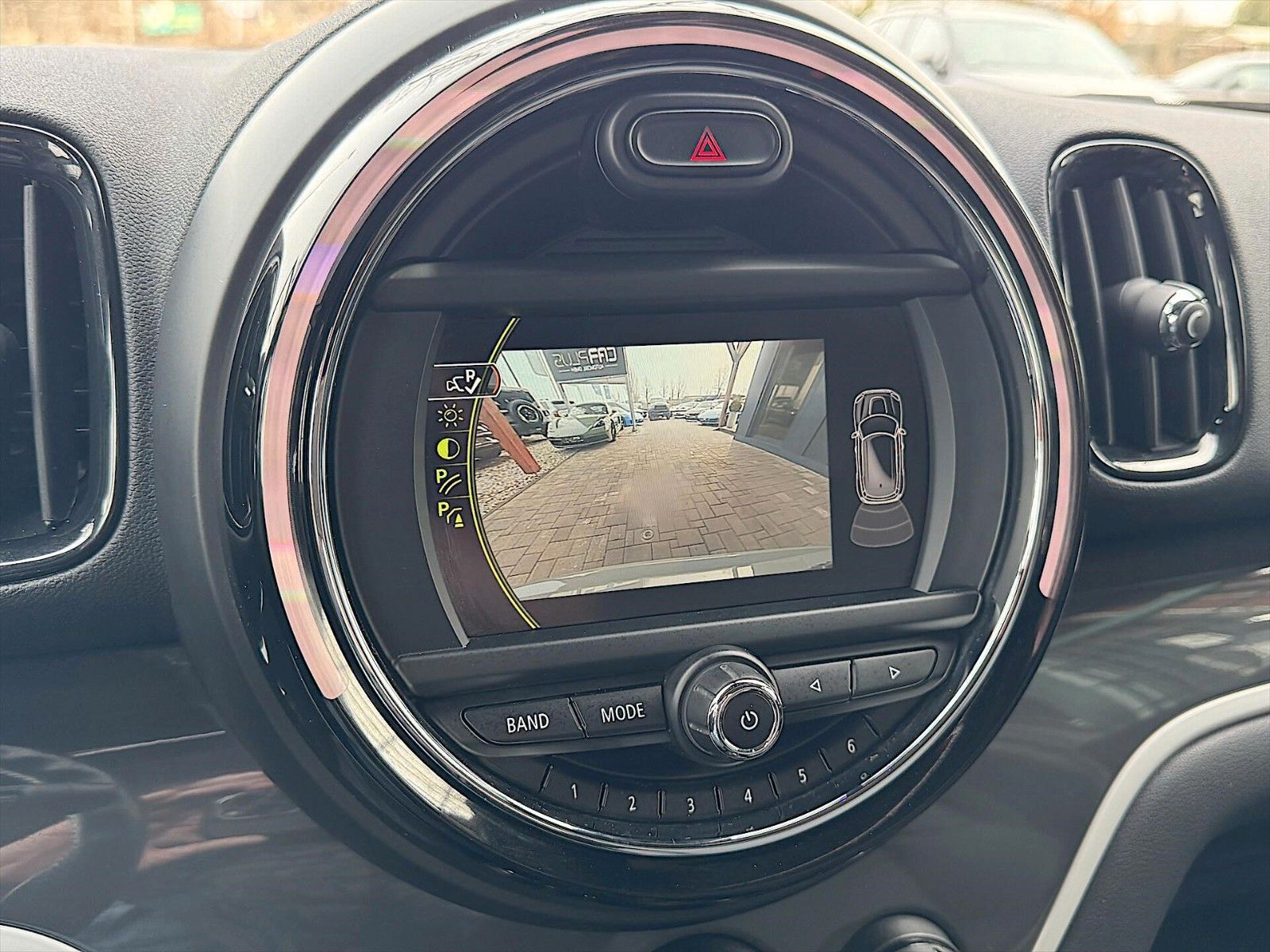 Fahrzeugabbildung MINI COOPER S Countryman Cooper S All4 *Pano*H&K*LED*
