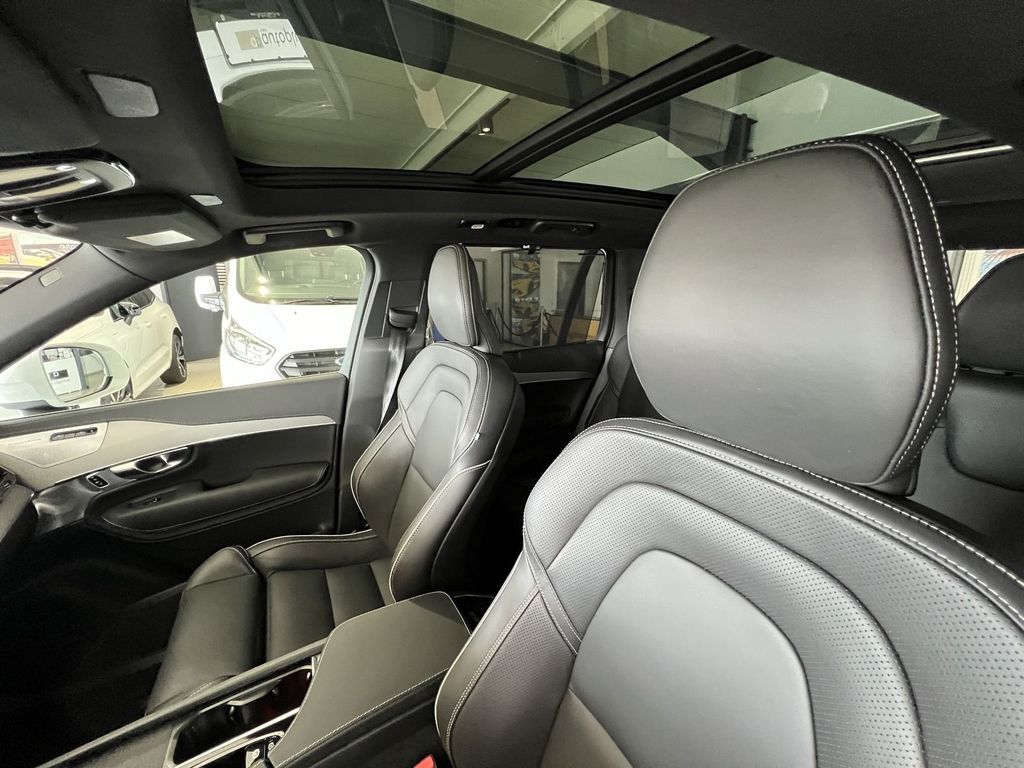 Volvo XC90 T8 Plus Bright Recharge AWD FourC AHK B&W