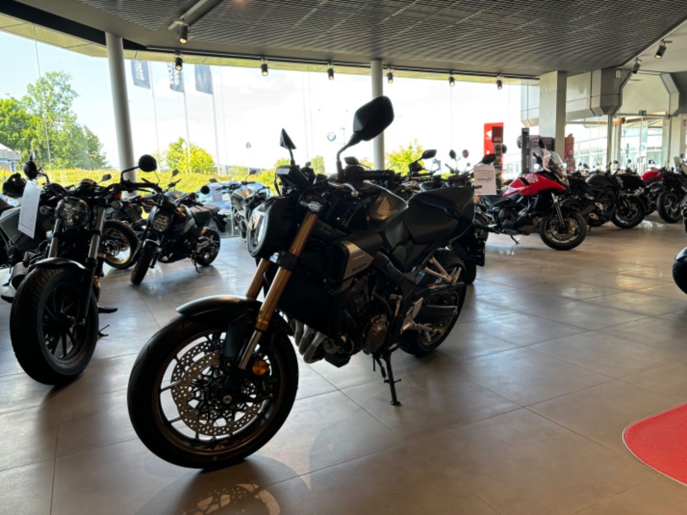Fahrzeugabbildung Honda CB 650 R E-Clutch 2025