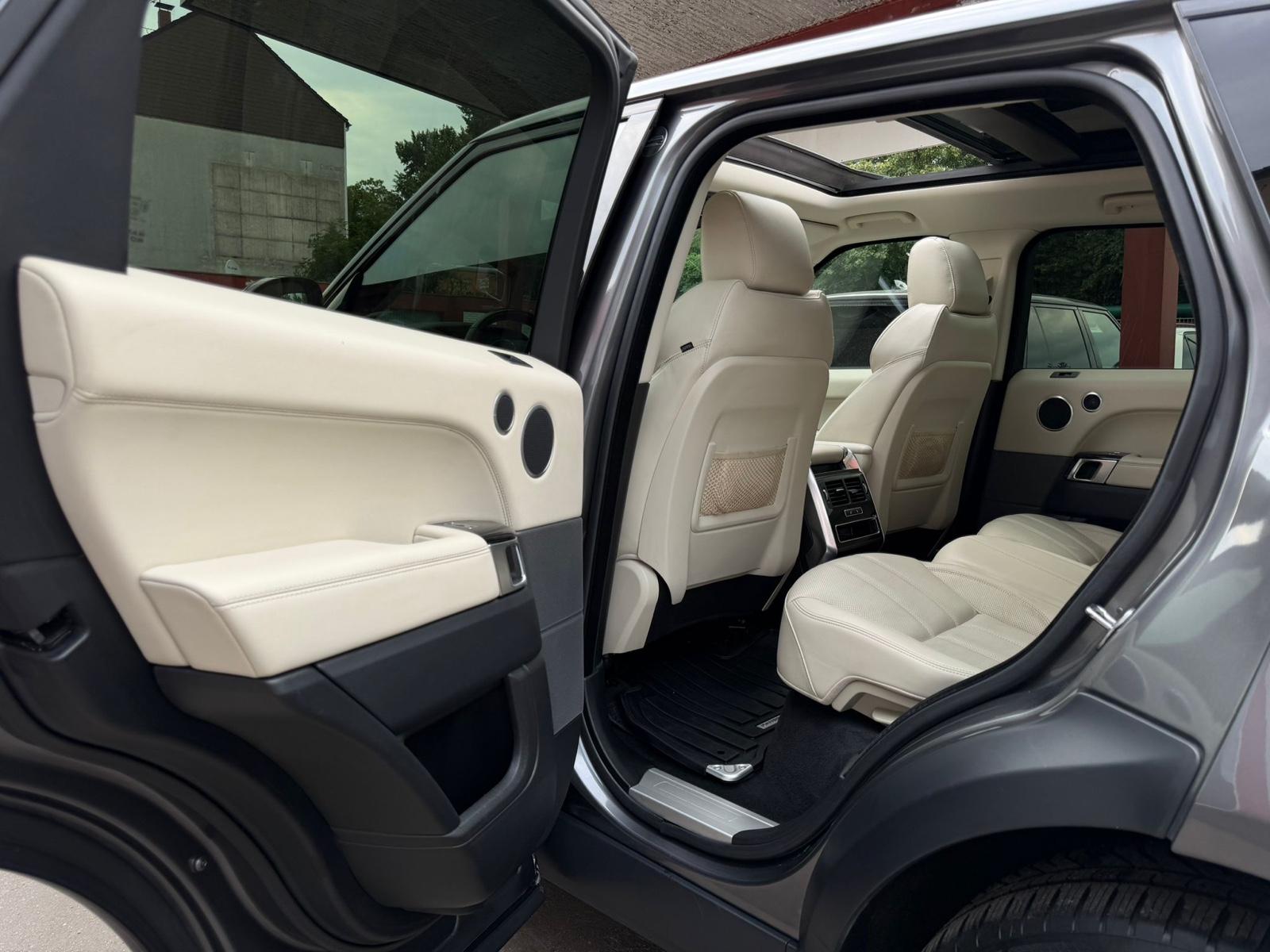 Land Rover Range Rover Sport HSE Dynamic*PANO*KEYLESS*R-KAM