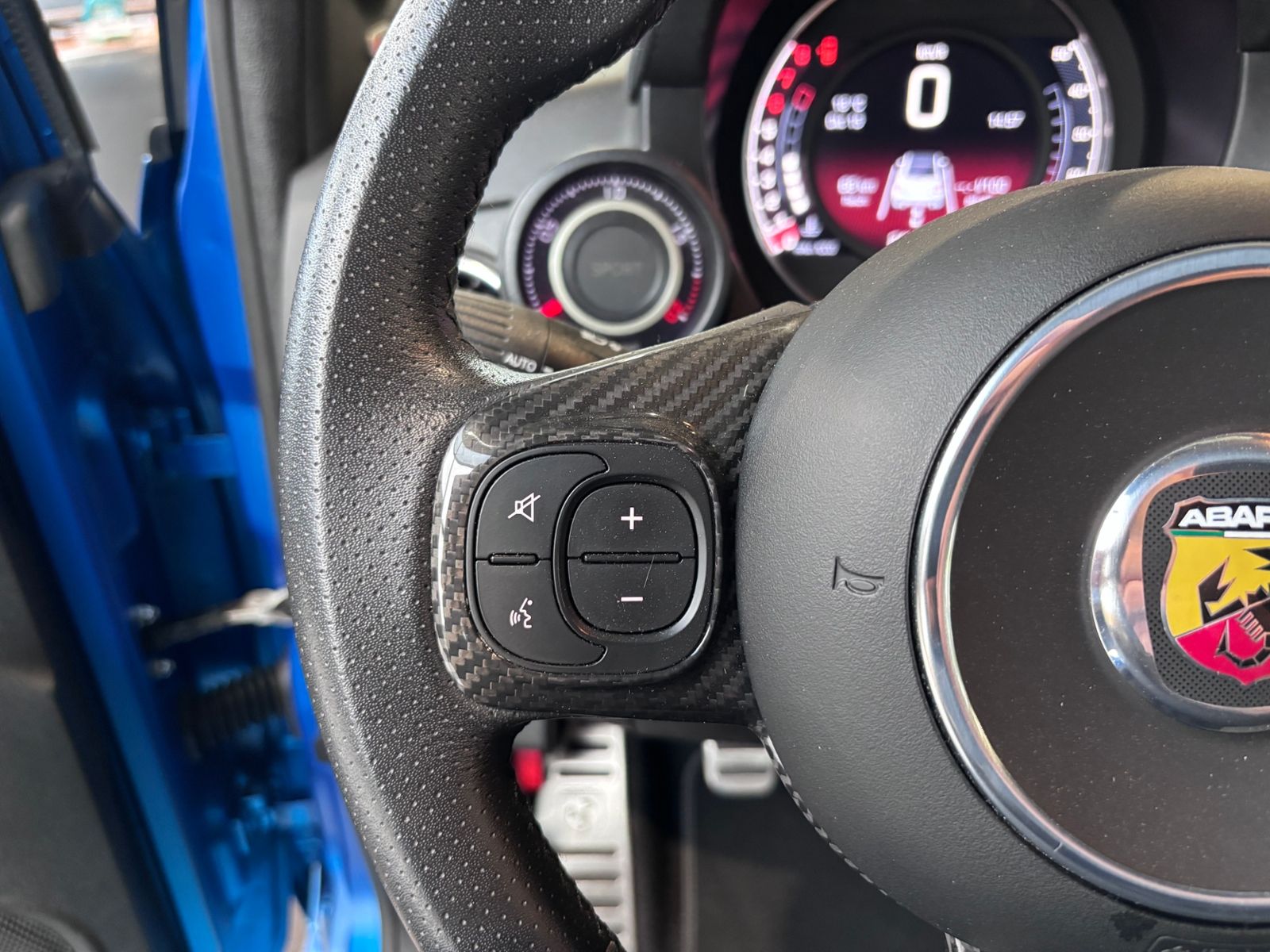 Fahrzeugabbildung Abarth 595C  Competizione BEATS XENON NAVI