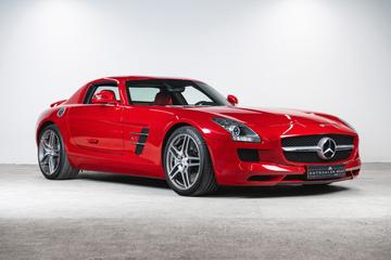 صورة 3 لـ 2011 Mercedes-BENZ SLS AMG