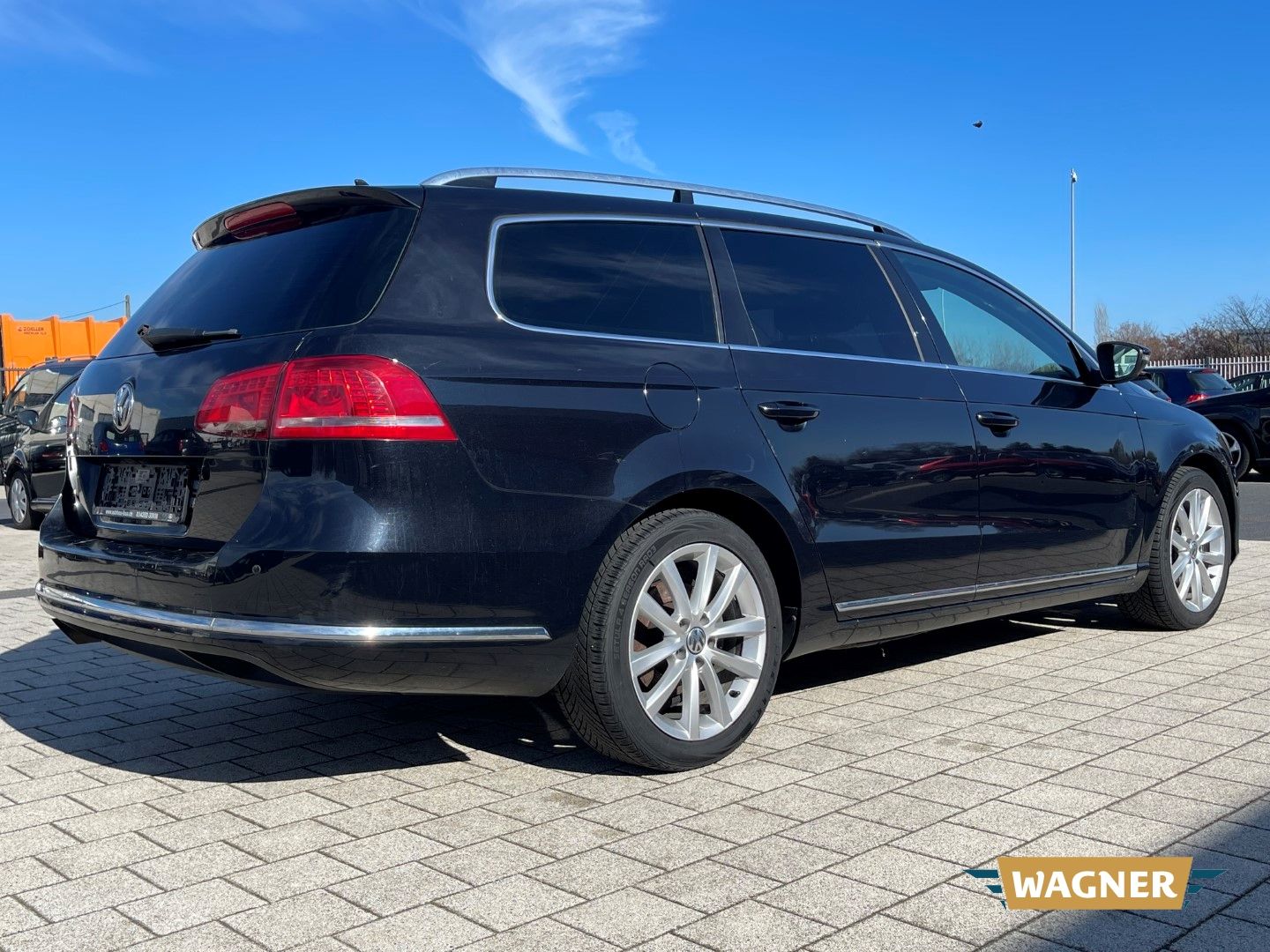 Fahrzeugabbildung Volkswagen Passat Variant Highline BlueMotion