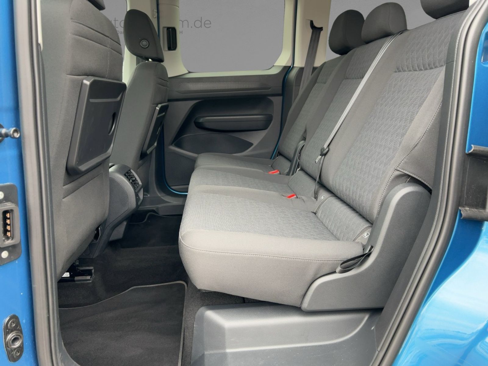 Fahrzeugabbildung Volkswagen Caddy 1.5 TSI Life Klima Sitzheizung DAB+
