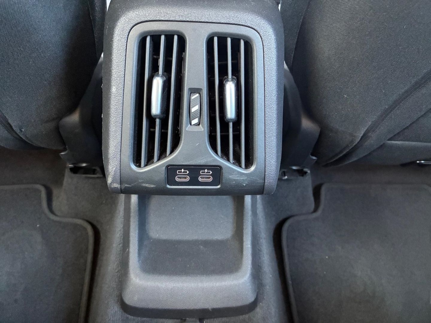 BMW X1 sDrive18d Navi LED el.Heckklappe Kamera Sitzh foto 18