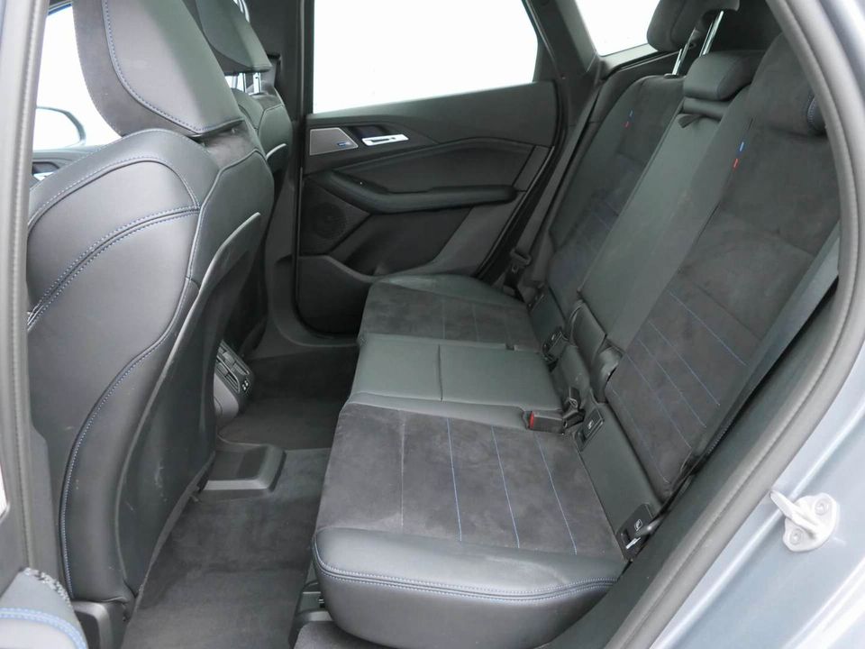BMW 223 Active Tourer - Bild 8